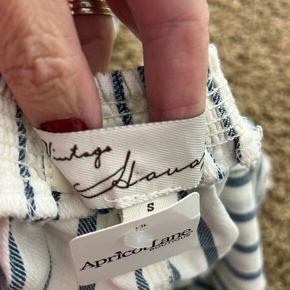 NWT Vintage Havana Pinstripe Jumpsuit with Open Back Size Small - Picture 8 of 13